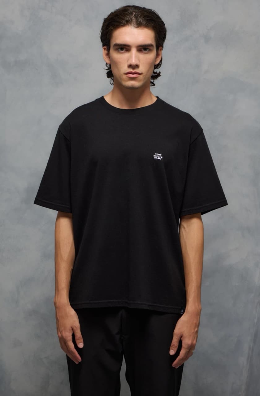 REMERA CLASSIC DOUBLE L