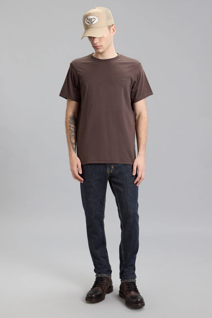 Remera Basica HCG 01 Marron