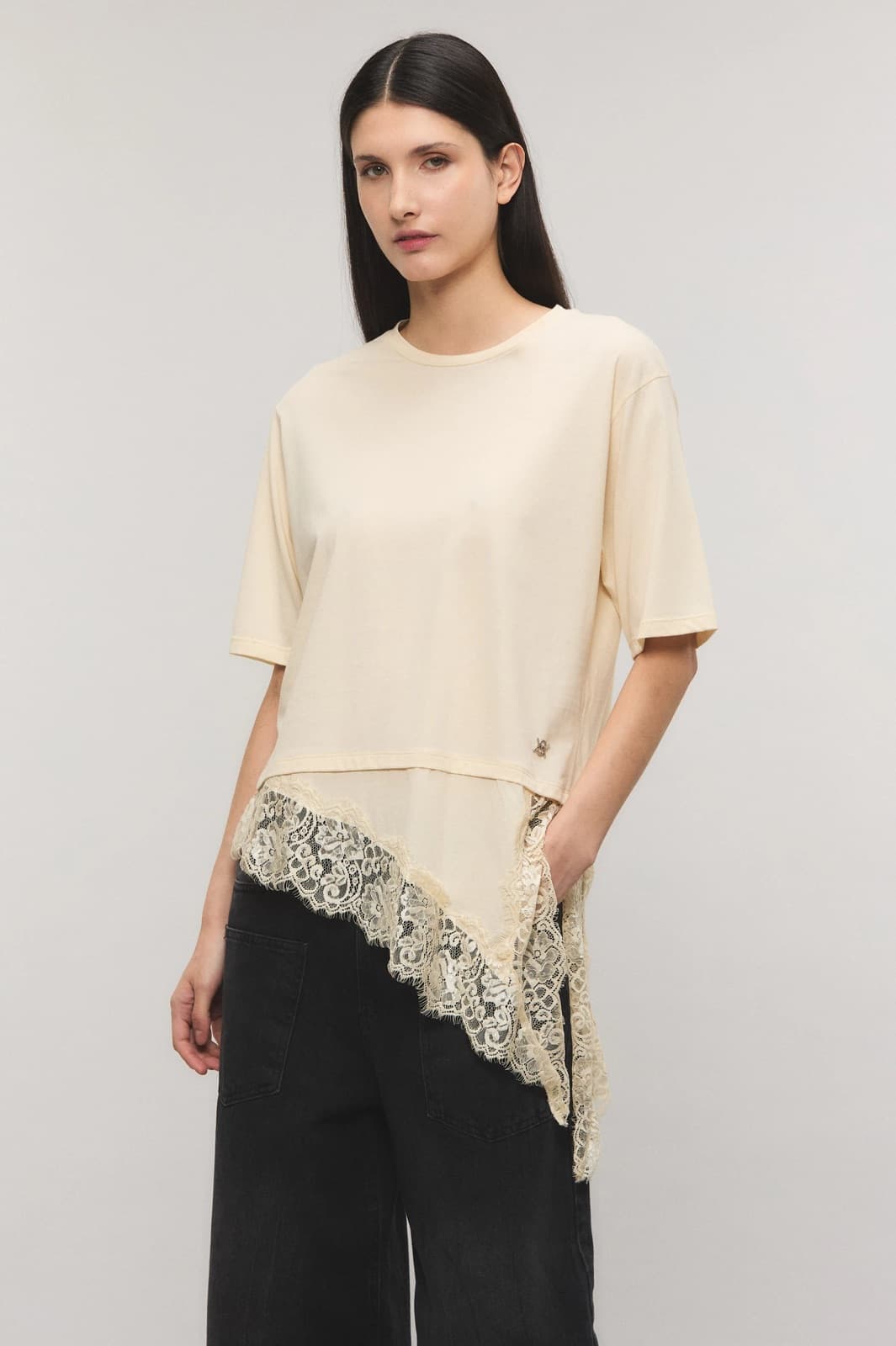 REMERA LACE